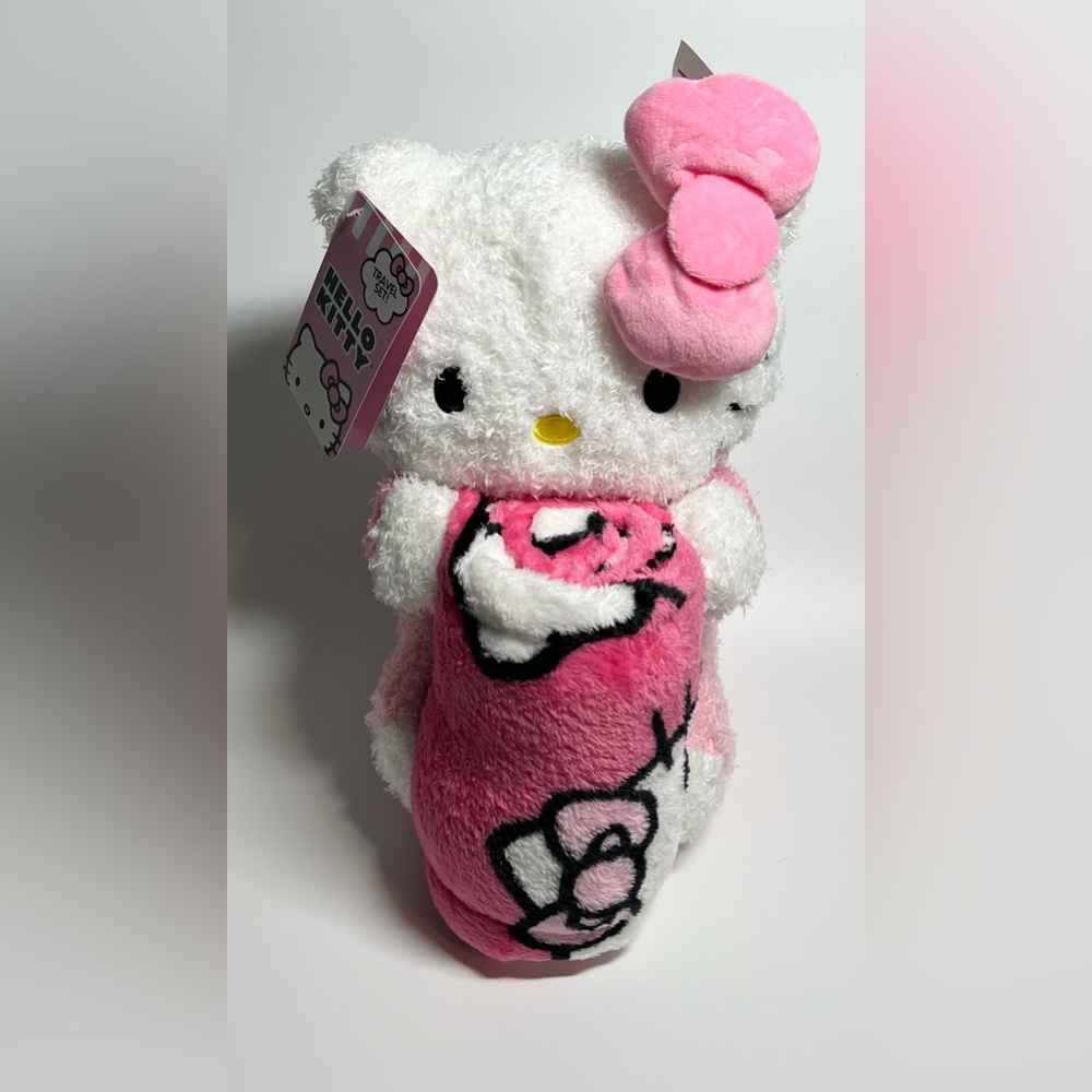 New Hello Kitty Pink Two Piece Travel Set Blanket & Plush Pillow Buddy